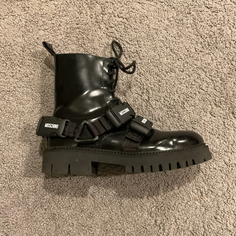 Moschino Italy Signature Strap Black Leather Combat MOTO Boots Platform Shoes 41 - Picture 7 of 11